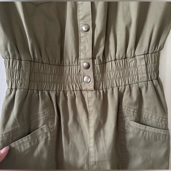 PISTOLA
DANI LIGHTWEIGHT DOLMAN JUMPSUIT -
LODEN GREEN. SIZE M - Picture 7 of 14